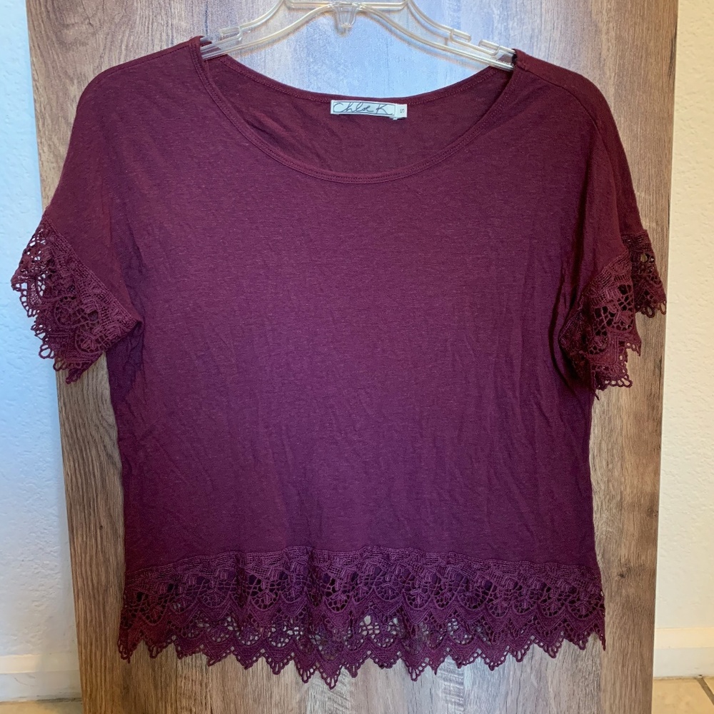 Short Tee with Lace Detail- Size S